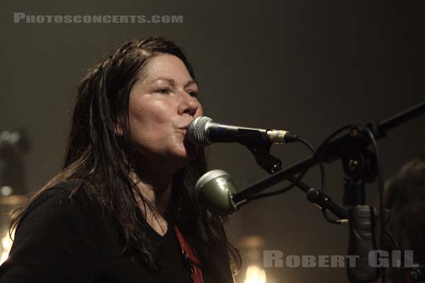 THE BREEDERS - 2008-04-18 - PARIS - La Cigale - Kim Deal